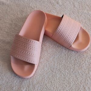 NWOT Adidas Adilette Coral Slide